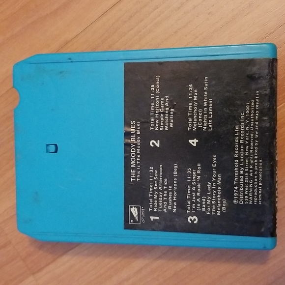 Vintage The Moody Blues 8-track Tape - Picture 1 of 4